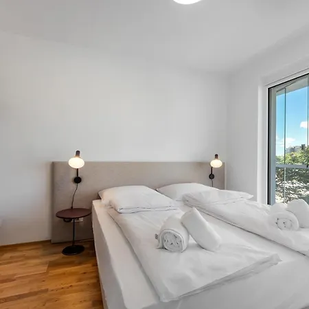 Modern One-bedroom Masarykova With Private Parking * Ljubljana