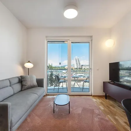 Modern One-bedroom Masarykova With Private Parking * Любляна